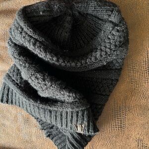 Cozy Black Knit Beanie